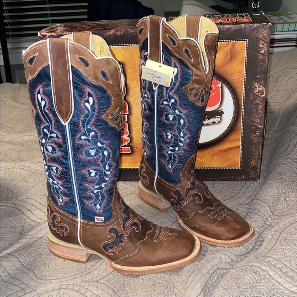 Rocking leather boots